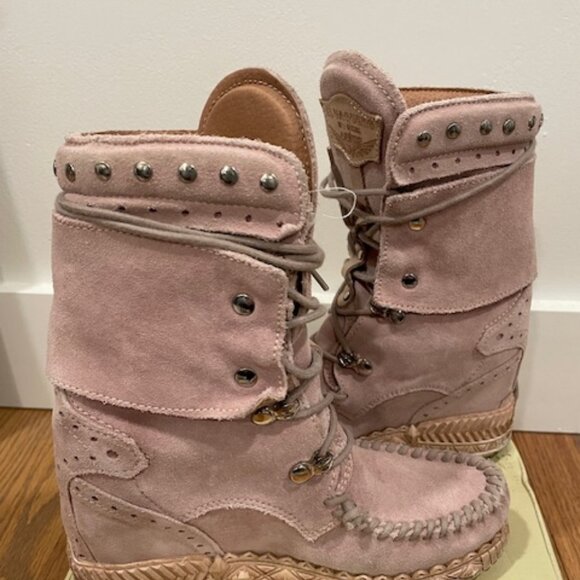 **SOLD**El Vaquero Light Pink Nikila Suede boots EU36 (Will fit US size 6-6.5) - Picture 3 of 9